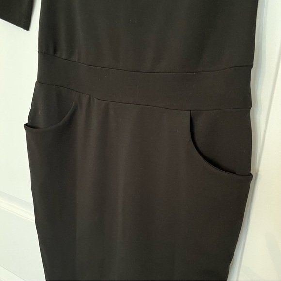 Black fitted dress - size small - Picture 4 of 9